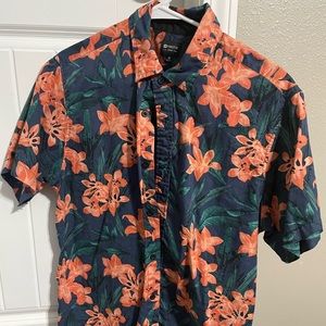 Medium Hawaiian Shirt!